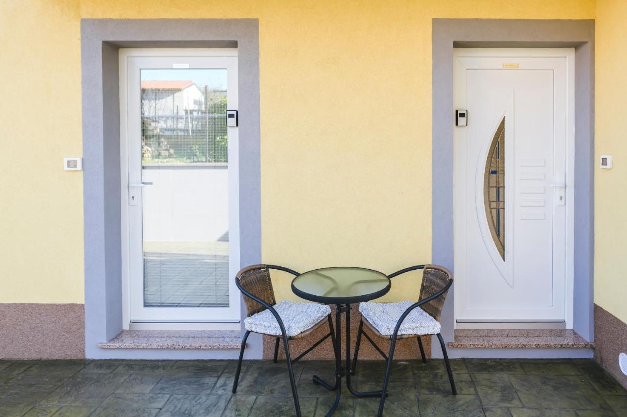 Apartments Mirela Κόπερ Εξωτερικό φωτογραφία