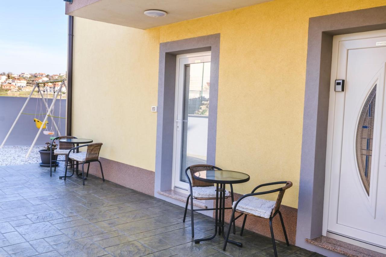 Apartments Mirela Κόπερ Εξωτερικό φωτογραφία