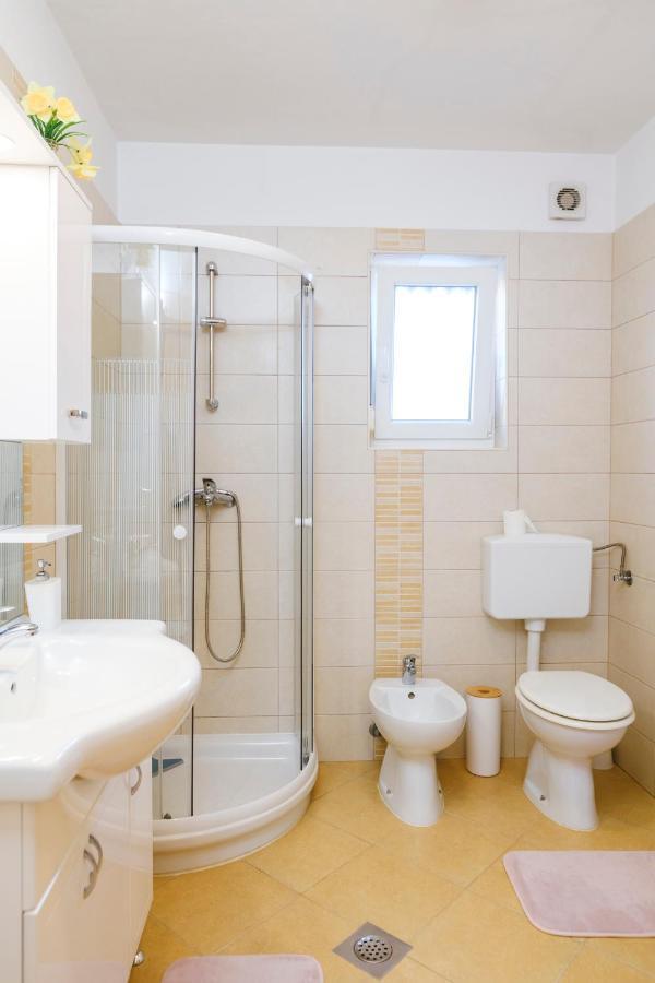 Apartments Mirela Κόπερ Εξωτερικό φωτογραφία